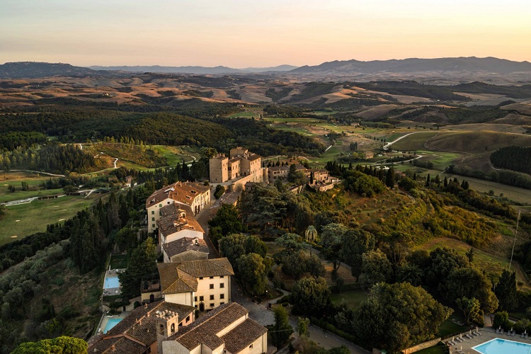 Travel Luxury Castelfalfi Il Borgo Italy