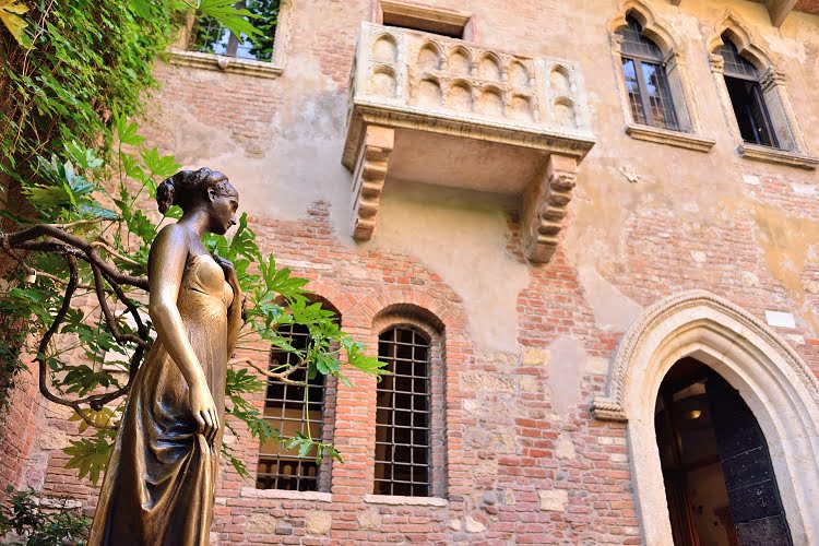 Romeo Juliet Verona Balcony Travel Italy