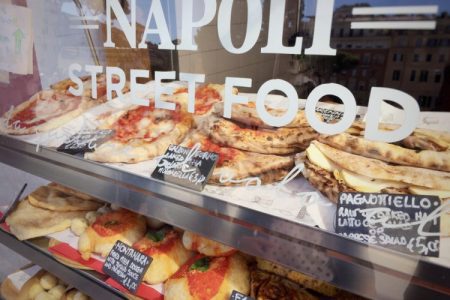 Pizza school in Naples